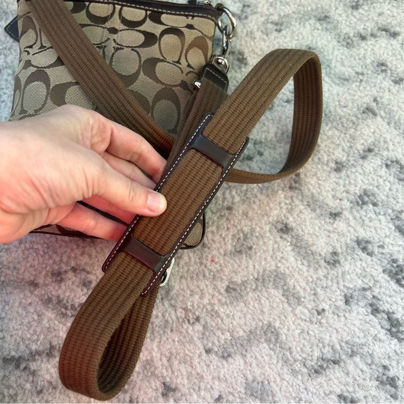 Coach Signature Stripe Swingpack Khaki Brown Leather Crossbody #F06016 - Picture 11 of 16